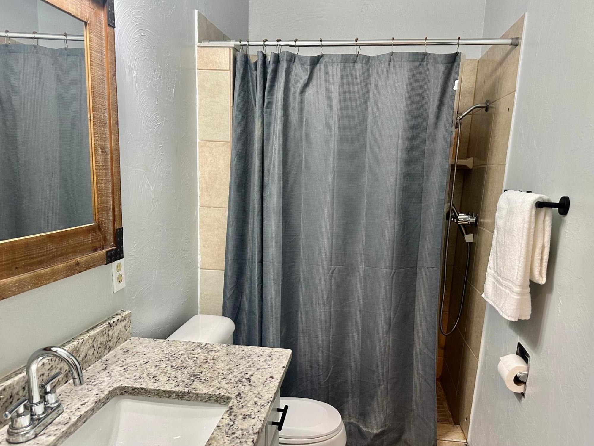 Cozy Winter Getaway With Garden 20-A Villa Oklahoma City Ngoại thất bức ảnh